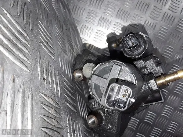 Brandstofpomp RENAULT MEGANE III HATCHBACK 1.5L diesel 8200821184 image 5