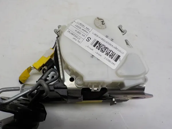 Lancia Delta Gurtstraffer OEM 07355269740 image 3