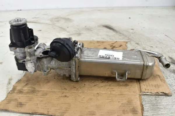 EGR-Abgaswärmetauscher VW GOLF VI AUDI A3 8P SEAT LEON II 1.6 TDI image 4