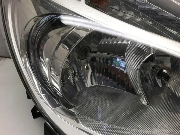 Farol Dianteiro Direito Renault Clio III 7701070494 image 3