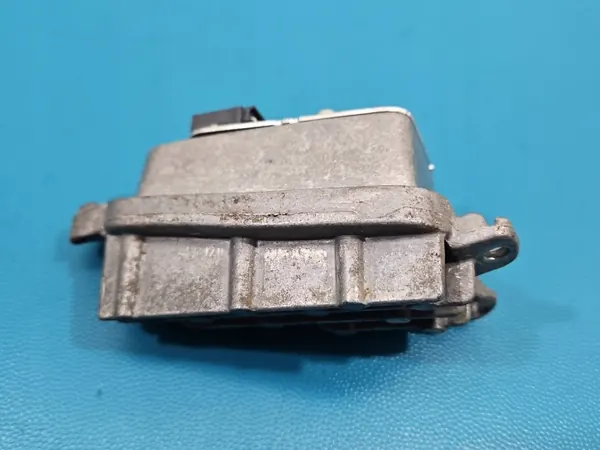 Renault Kadjar Lamp Module 196235-01 image 5
