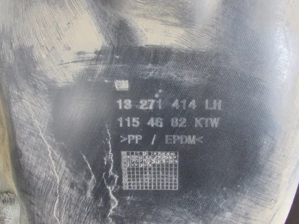 Left Rear Wheel Arch Opel Astra J 09-12r image 10