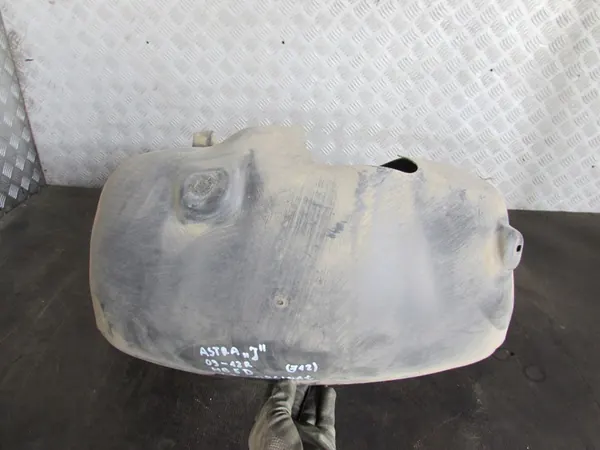 Left Rear Wheel Arch Opel Astra J 09-12r image 6