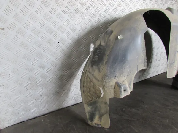 Left Rear Wheel Arch Opel Astra J 09-12r image 8