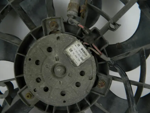 Opel OE 52464705 Kylarrubrik image 2