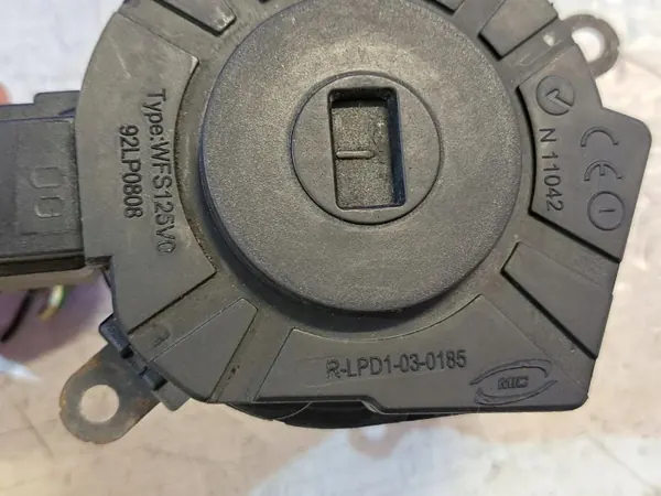 Interruptor de Ignição OEM 30768036 para Volvo V50 2.0L Diesel image 4