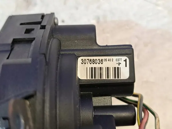 Interruptor de Ignição OEM 30768036 para Volvo V50 2.0L Diesel image 5