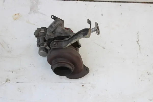 Turbocompresor Mercedes A6510900186 image 2