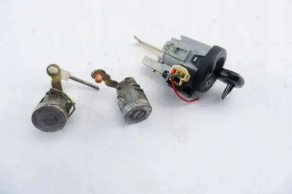 Interruptor de encendido OEM 301751 para Mazda 626 2000-2002 image 2