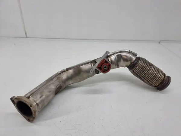 Pakoputken liitos OEM 80A253350CE Audi Q5/SQ5:lle image 2