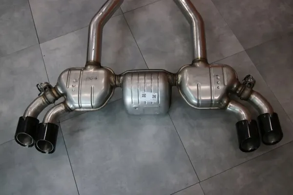Système d'échappement BMW M5 G90 G99 OEM 7886063 image 9