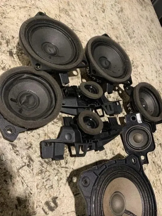 Volvo OE Soundsystem OEM 31438477 für XC40 image 3