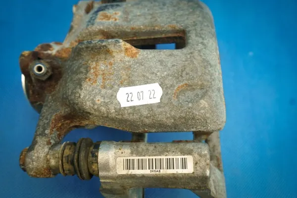 Taka jarrupuristin OEM 8K0615406AE Audi A4/A5:lle image 6