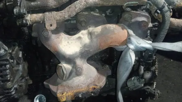 Pakoputken keräin OEM 2625659 Nissan Murano 3.5L image 2
