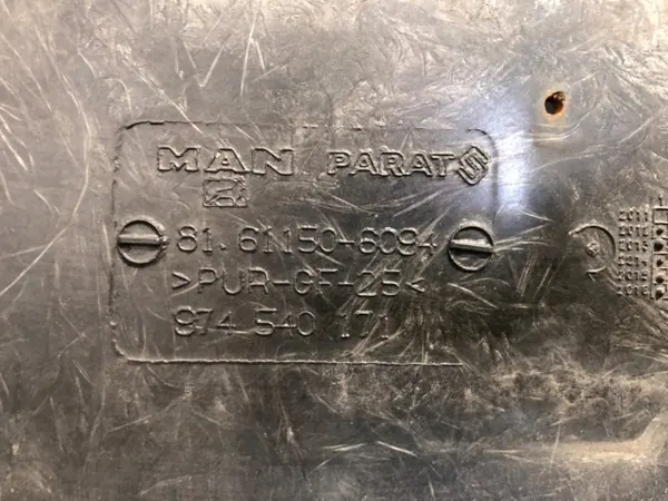 MAN TGX Grill OEM 81611506094 - Begagnat image 4