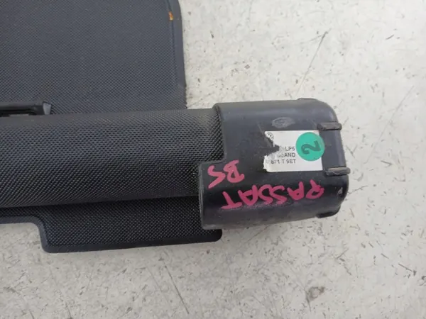 Gebrauchte Volkswagen OE 3B9867871T Kofferraumrollo image 4