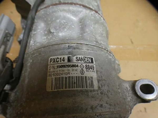 COMPRESSORE CLIMATIZZATORE RENAULT MEGANE IV 1.5 DCI 926002410R image 4