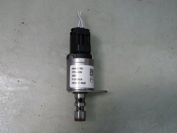 Mazda Nokka-akselin Anturi OEM PYFA-12360 image 2