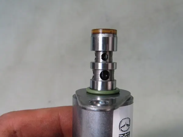 Mazda Nokka-akselin Anturi OEM PYFA-12360 image 3
