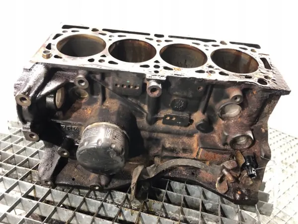 Bloc moteur OEM LORK-2073-58607 pour Dacia Dokker image 2