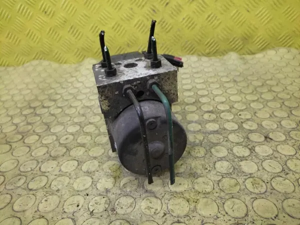 Bomba ABS Renault OEM 0265216678 - Usado image 7