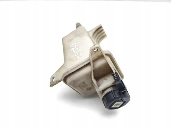 Réservoir direction assistée Peugeot OEM D348 - Occasion image 6