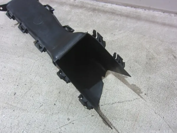 BMW X3 F25 Rechter remluchtinlaatkanaal OEM 51747210486 image 3
