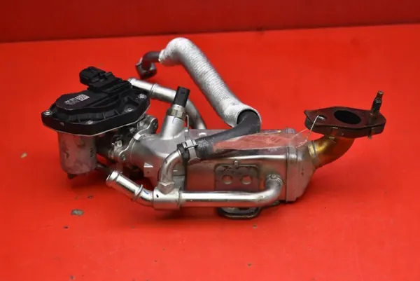 Refrigerador EGR OEM 28400-2M401 para Hyundai Tucson 1.6 Híbrido image 5