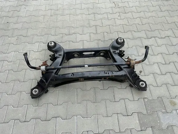 Mercedes W213 achterophanging arm OEM A2043520706 image 3