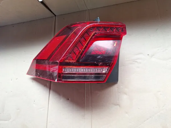 Luz Trasera Izquierda VW Tiguan II 5NA image 2
