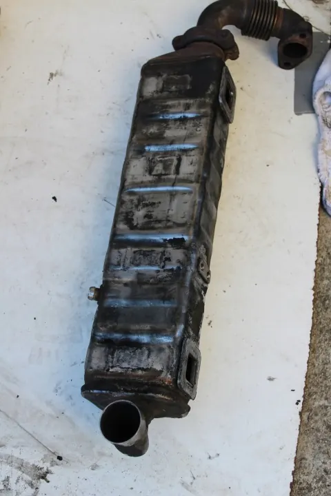 Refroidisseur EGR d'occasion OEM A9361420779 Mercedes Atego image 5
