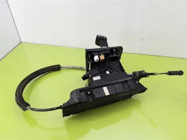 VW Passat B6 Vaihteiston mekanismi OEM 1K0713061 image 5
