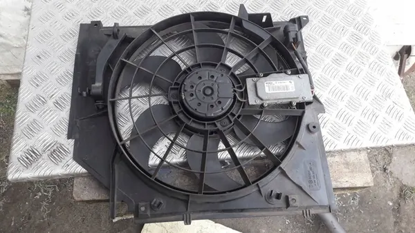 BMW 3 E46 Kylarrubrik image 4