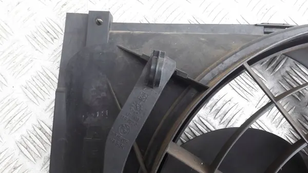 BMW 3 E46 Kylarrubrik image 7