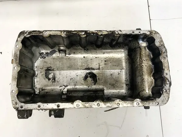 Peugeot 307 Motoroljepanna 2002 2.0L 9641726880 image 4