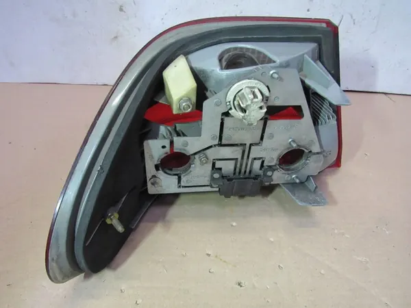 Mercedes-Benz E W210 2000 Rechter achterlicht image 5