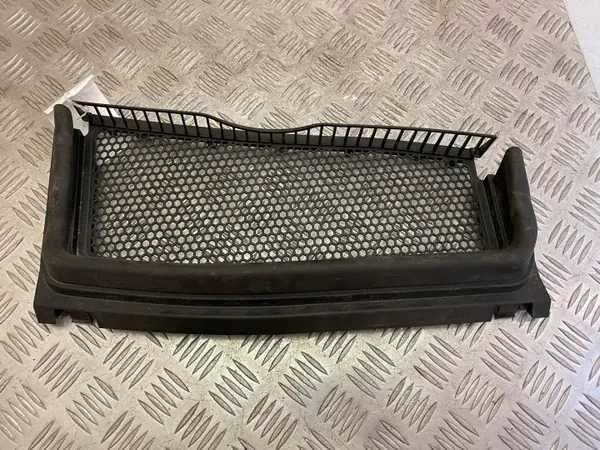 OEM 4M1819154 Ilmansuodatin-kanava-elementti Audi Q8:lle image 2