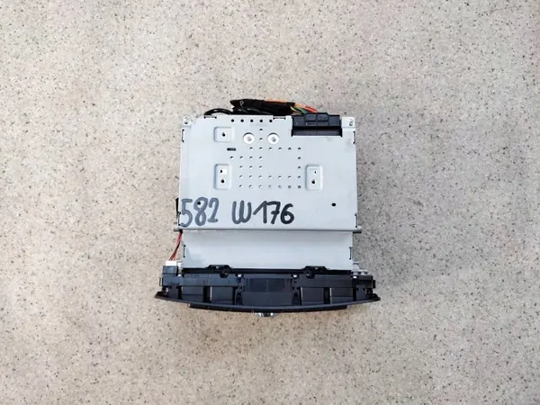 OEM A2469003308 Navigointiradion Paneeli Mercedes A-Luokka image 9