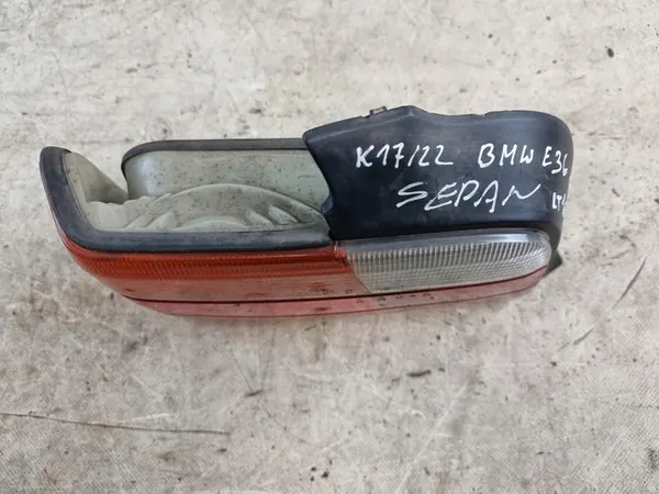 Luz trasera izquierda BMW E36 Sedan image 5