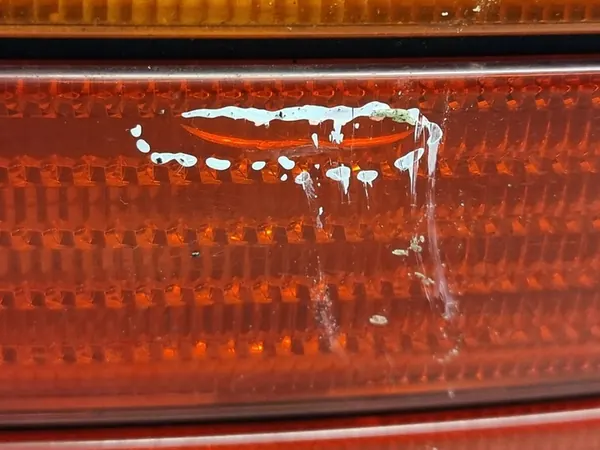 Luz trasera izquierda BMW E36 Sedan image 7