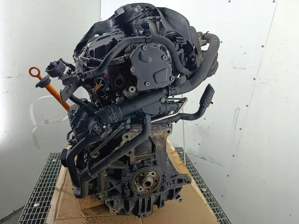 Gebrauchter VW Touran I 1.9 TDI BKC 105 PS Motor image 3