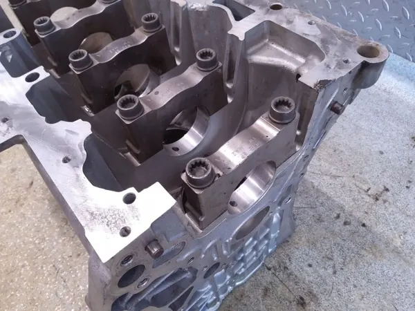 Käytetty moottorilohko OEM 05E103011S Volkswagen image 8