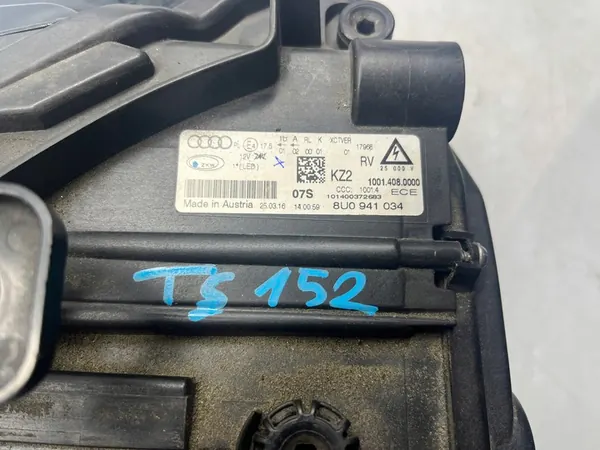 AUDI Q3 RSQ3 Faro LED Derecho 8U0941034 image 6