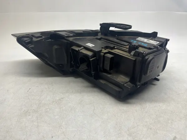 AUDI Q3 RSQ3 Faro LED Derecho 8U0941034 image 7
