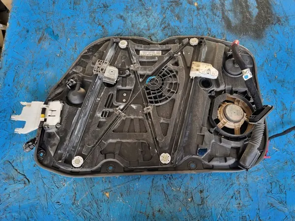 HYUNDAI IONIQ 16-22 Motor do Elevador de Vidro Esquerdo image 3