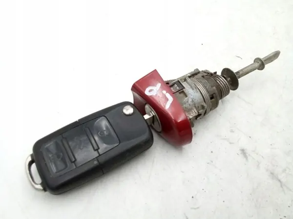 VW Touran dörrlåsinsats OEM 1T0837167B image 2