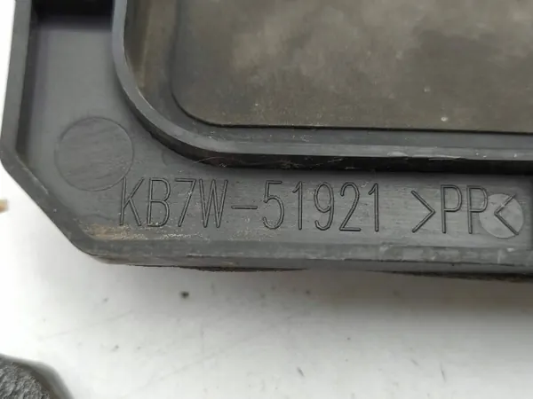 Mazda CX-5 II 2019 Takapuskurin tuuletusritilä OEM KB7W51921 image 7