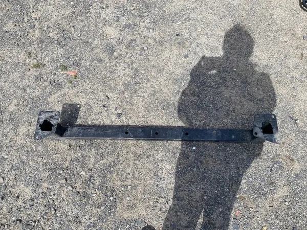 VW TOURAN 1T Takapuskuri OEM 1T0807305F image 4