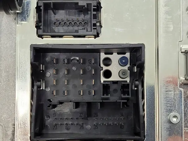 OEM 9387565 BMW 5 F10 F11 Harman Kardon Radio Navi image 5