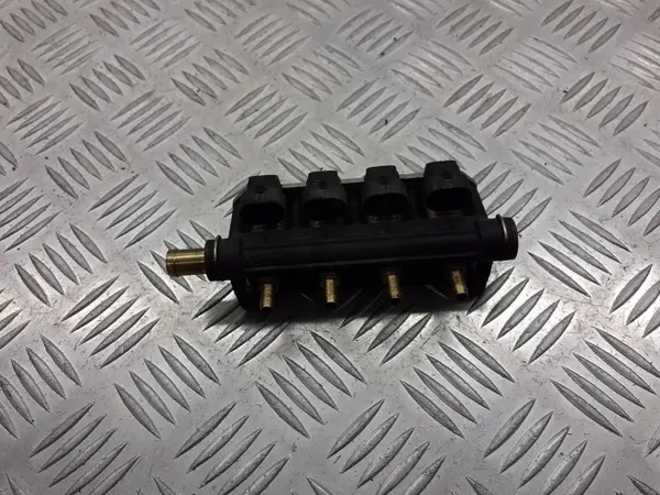 Gasinsprutningsrör OEM 67R-017064 - Begagnad image 2